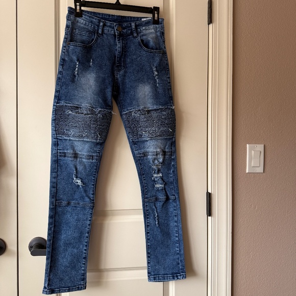 Other - Boys/Mens Distressed Jeans size 28